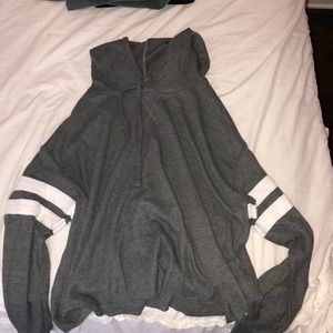 Grey Hollister crop top pullover with hoodie